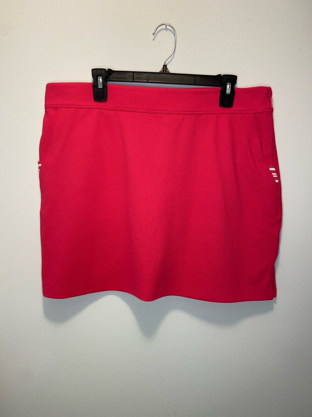 Vineyard Vines Hot Pink Performance Skort